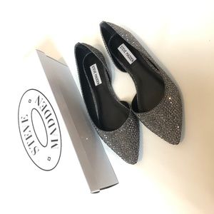*NWT* Steve Madden Elsie Pewter Flats
